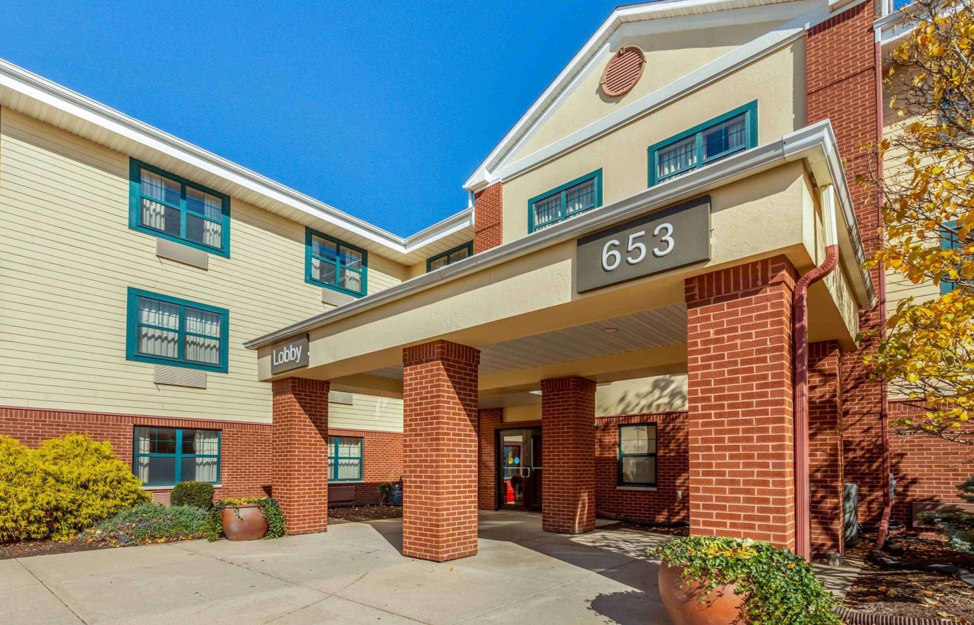 Extended Stay America Suites - Rockford - I-90 Экстерьер фото